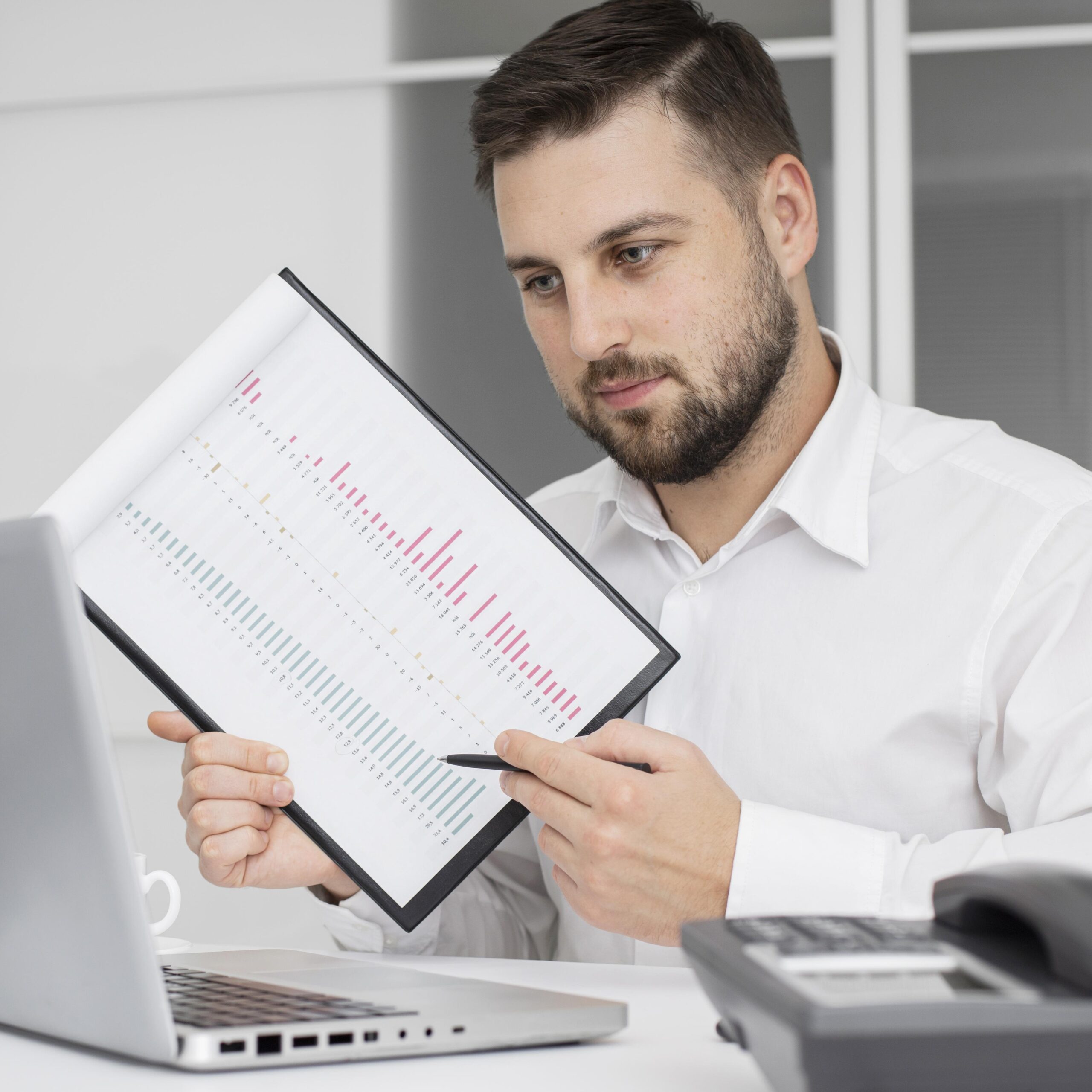 businessman presenting project office scaled - Accounting Services,accounting 4 everything services,Business accountants in paignton,Accounting services devon - Accounting 4 Everything